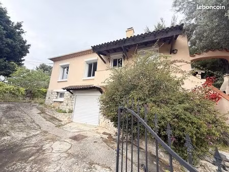 maison 4 pièces 185 m²