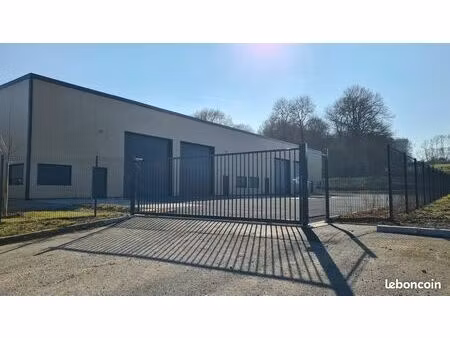 local commercial à louer