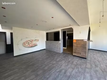 local commercial 65 m²