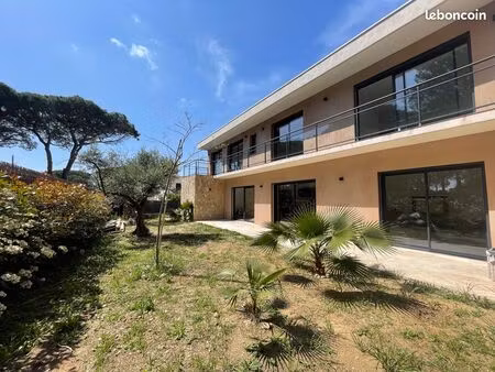villa contemporaine neuve à saint-raphael