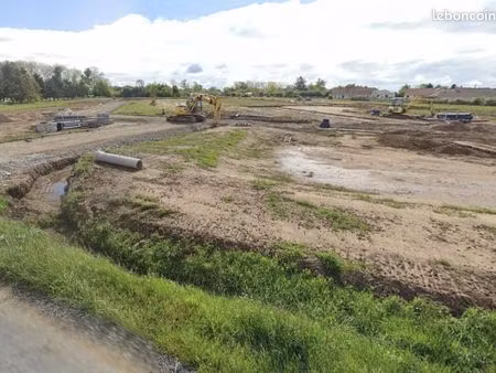 terrain 874 m² yzeure