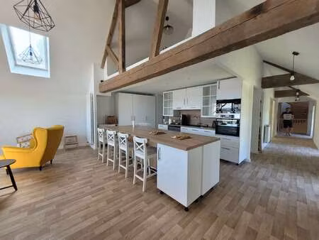 location appartement t1 meublé à sablé-sur-sarthe (72300) : à louer t1 meublé / 23m² sablé