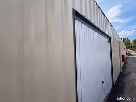 parking/box 38 m² mervent