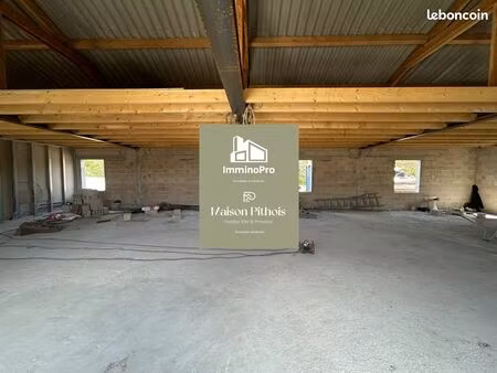 local 350 m² ollioules