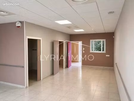local commercial 70 m² puget-sur-argens