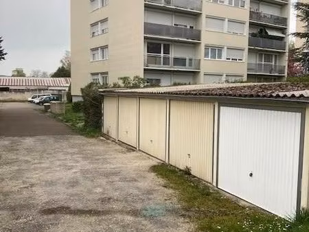 parking 24 m² tonnerre