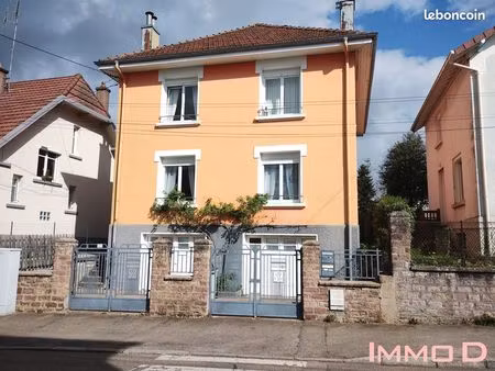 maison 8 pièces 130 m²