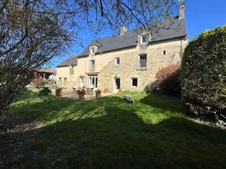 vente maison à saint-juvat (22630) : à vendre / 234m² saint-juvat
