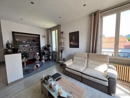 appartement 5 pièces 161 m²