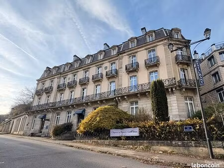immeuble 33 pièces 1450 m²