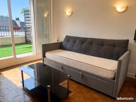 studio 23m2 meublé avec balcon
