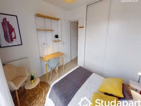 chambre 1 pièce 11 m²