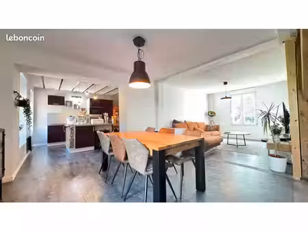 maison 5 pièces 163 m²