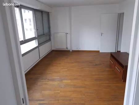 courbevoie / la défense – 2 pièces 55 77 m² – appartement loué – investissement
