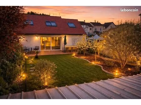 maison familiale 215 m2 - garage 30 m² - dpe 70 kwh/m²/an (classe a / + co2 : b) - montger