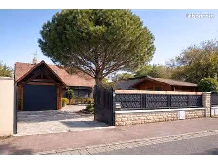 maison familiale 215 m² + garage 30 m² - dpe 70 kwh/m²/an (classe a + c02 : b) - montgeron