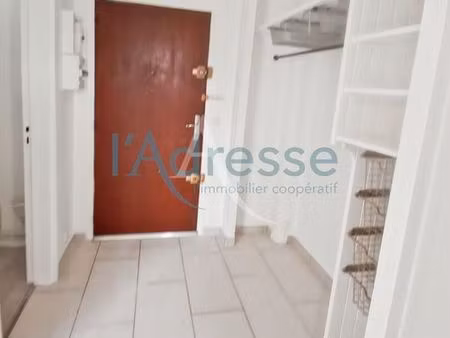 studio 1 pièce 26 m²