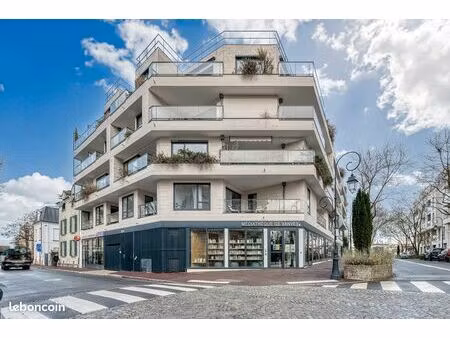 parking/box 13 m² vanves