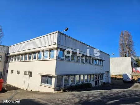 local d'activité 1 312 m²