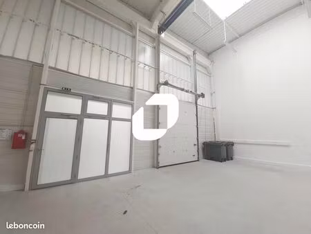 local d'activité 292 m²