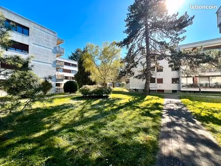 appartement 75m2  3 pièces marnes la coquette avec balcon/terrasse  cave et parking. prix 