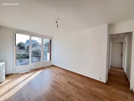 appartement 3 pièces 49 m²