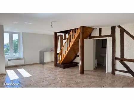 f2 duplex brosolette proche centre ville