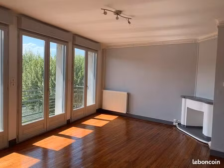 quai du gravier t3 56m2 plein sud