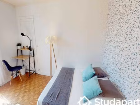 chambre 1 pièce 12 m²