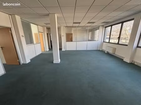 bureaux 164 m²