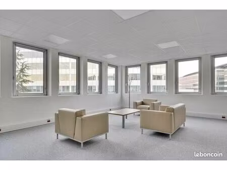 bureaux 382 m²