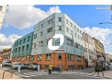 bureau 130 m²