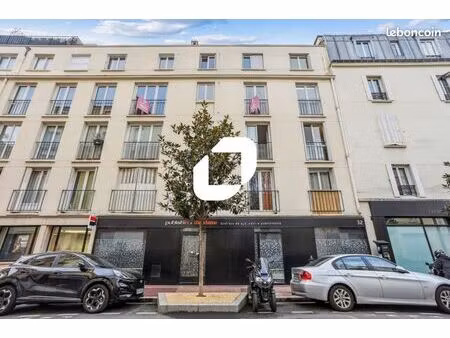 bureau 162 m²