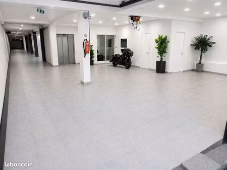local d'activite 600m2 divisible a partir de 280m2