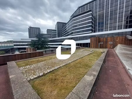 bureaux 103 m²