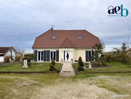 maison 6 pièces 148 m²