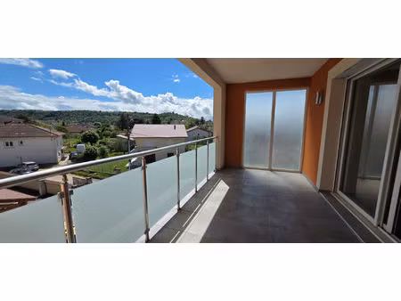 t3  2 chambres  terrasse  ascenseur parking  cave 