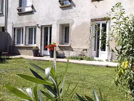 immeuble de rapport avec 5 appartements à fougax et barrineuf en ariège.