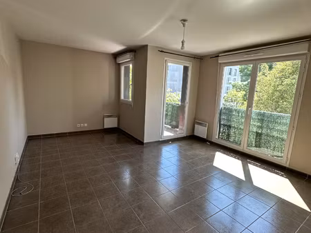 appartement 3 pièces 62m2 vilmorin proche de la gare rer b/c