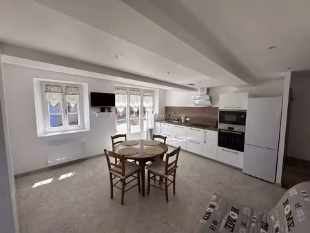 location appartement 2 pièces 49 m² à saint-andré-les-alpes (04170)