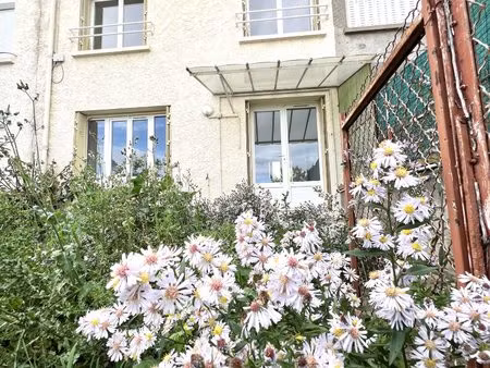 maison rénovée avec vue dégagée