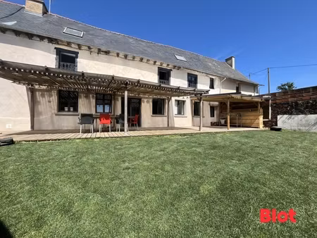 a vendre à mordelles - maison 240 m² - 7 pièces