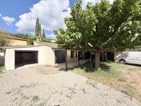 aups: maison 70m2 total surface au sol