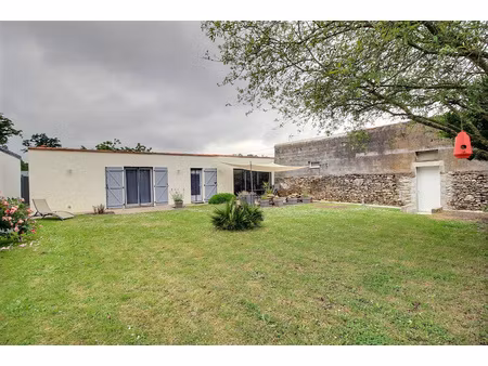 a vendre - chaumes en retz - maison de plain-pied rénovée et
