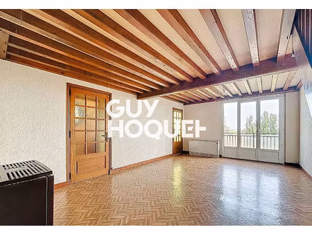 immeuble avec appartement type 4 + atelier 178 m² + garages et terrain de 330 m² environ -