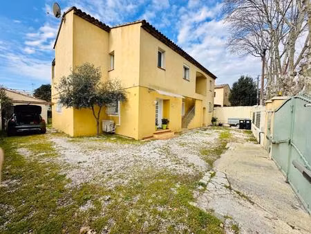 villa 240m2  avec 4 appartements: t2 et t4