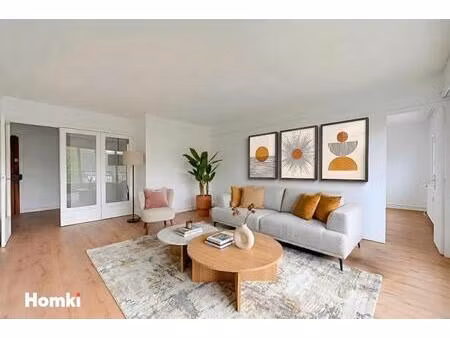 appartement t4 lumineux avec balcons