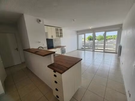 t3 - merignac 61m2- balcon