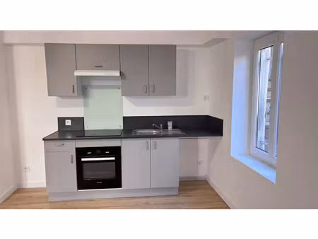location appartement 2 pièces 37 m² à nîmes (30900)