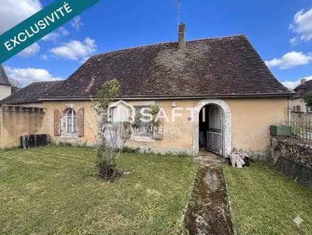 maison de bourg  située à fontenay-sur-vègre (72350)